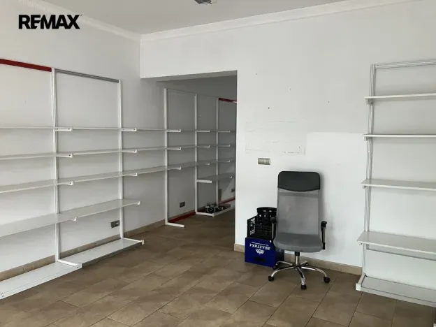 Prodej obchodního prostoru, Karlovy Vary, Bulharská, 92 m2