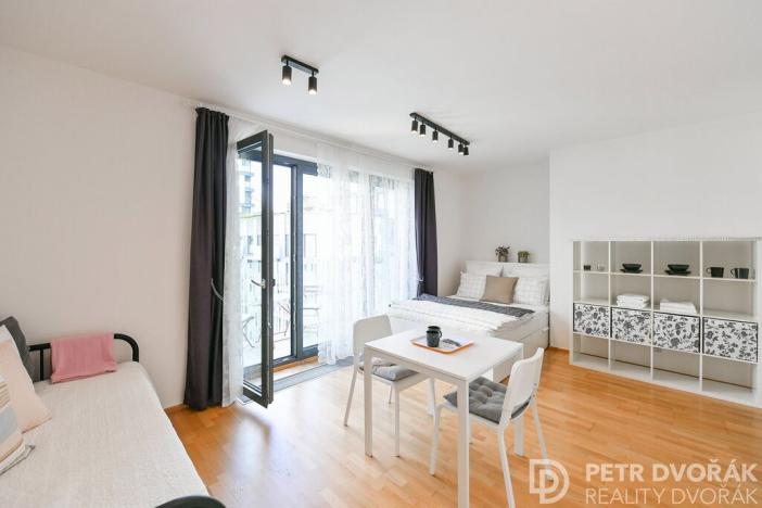 Prodej bytu 1+kk, Praha - Žižkov, Olšanská, 36 m2