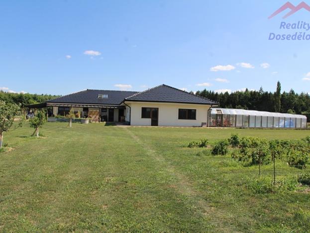 Prodej rodinného domu, Rašovice, 4600 m2
