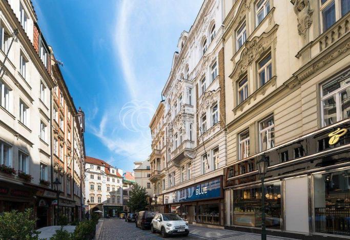 Pronájem bytu 2+kk, Praha - Staré Město, Melantrichova, 52 m2