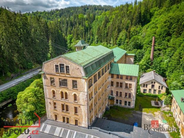 Prodej výrobních prostor, Jablonec nad Jizerou - Buřany, 2696 m2