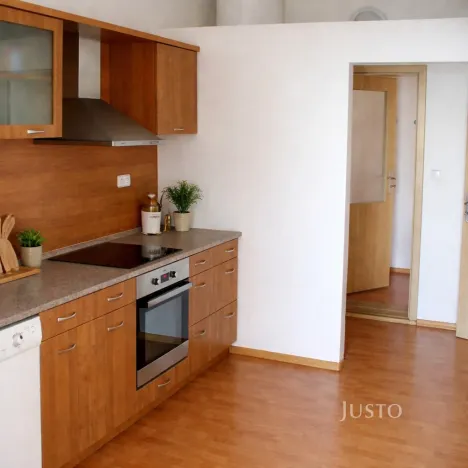 Pronájem bytu 2+1, Písek, Chelčického, 75 m2