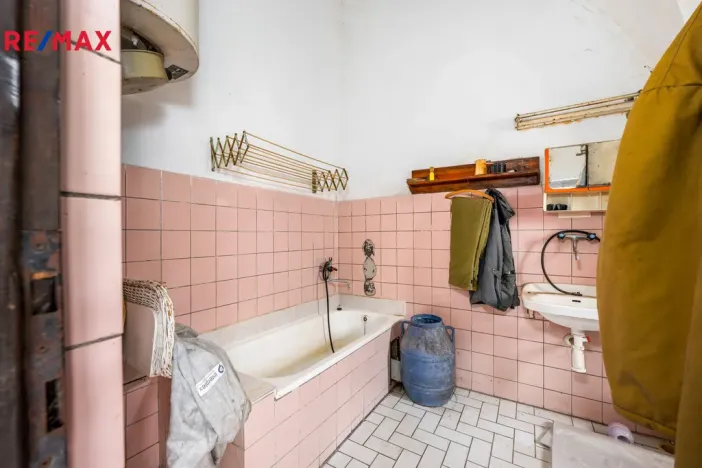 Prodej rodinného domu, Putim, 500 m2