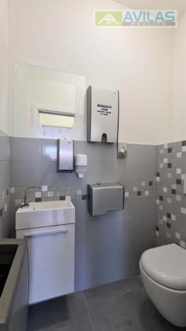 Pronájem kanceláře, Benešov, 130 m2