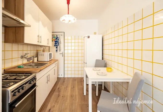 Pronájem bytu 2+kk, Praha - Michle, U plynárny, 38 m2