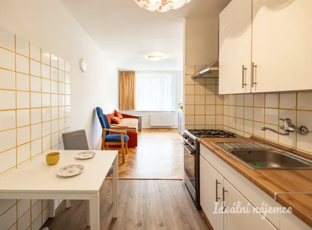 Pronájem bytu 2+kk, Praha - Michle, U plynárny, 38 m2