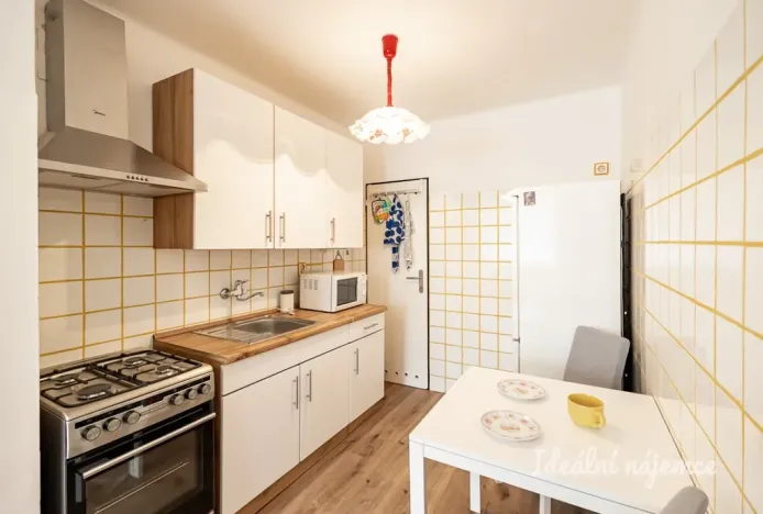Pronájem bytu 2+kk, Praha - Michle, U plynárny, 38 m2