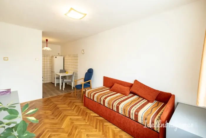 Pronájem bytu 2+kk, Praha - Michle, U plynárny, 38 m2