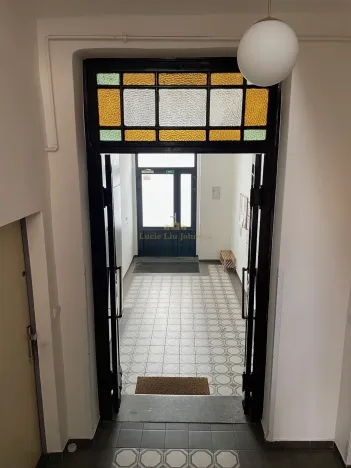 Pronájem bytu 1+kk, Praha - Libeň, Pod Labuťkou, 19 m2