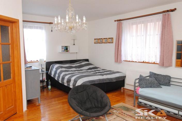 Prodej rodinného domu, Pnětluky - Konětopy, 200 m2