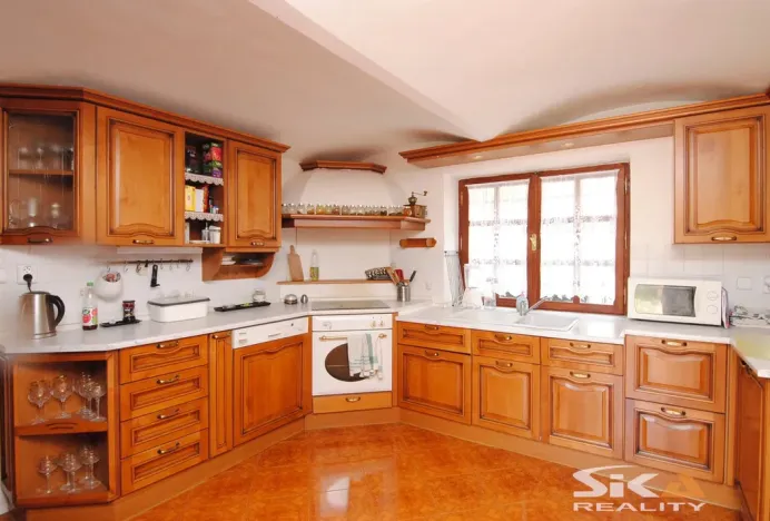 Prodej rodinného domu, Pnětluky - Konětopy, 200 m2