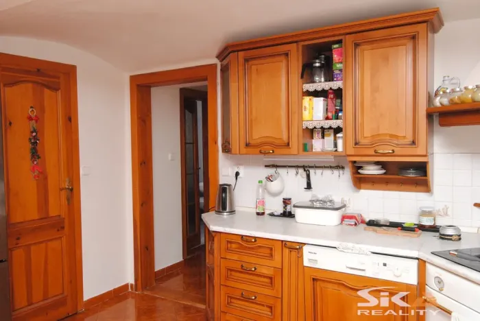 Prodej rodinného domu, Pnětluky - Konětopy, 200 m2