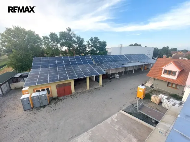 Pronájem skladu, Měnín, 1300 m2