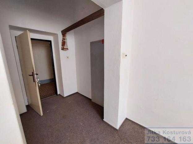 Pronájem kanceláře, Krnov - Pod Bezručovým vrchem, Hlubčická, 22 m2