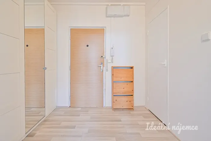 Pronájem bytu 1+kk, Brno - Židenice, Čejkovická, 33 m2