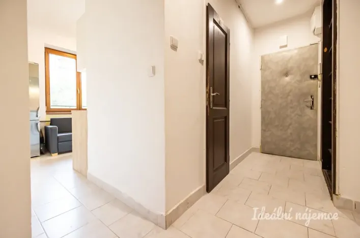 Pronájem bytu 3+1, Praha - Hloubětín, Sadská, 65 m2