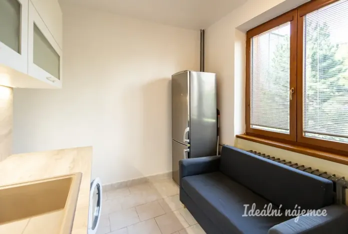 Pronájem bytu 3+1, Praha - Hloubětín, Sadská, 65 m2