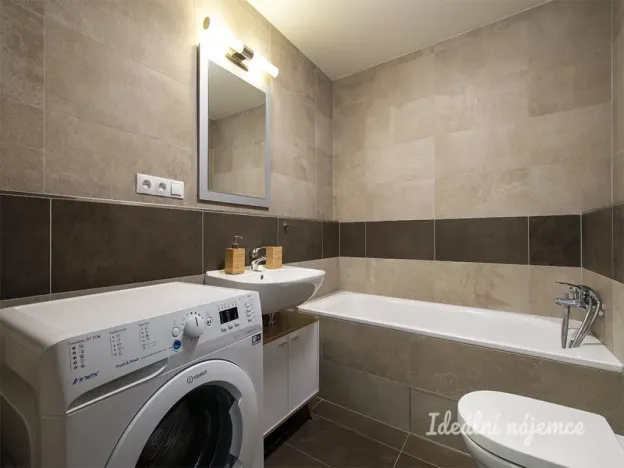 Pronájem bytu 1+kk, Praha - Jinonice, Kačírkova, 31 m2