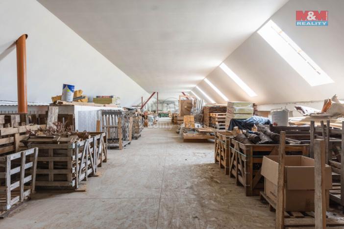 Prodej výrobních prostor, Valšov, 2000 m2