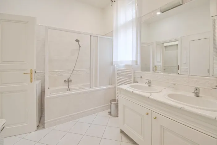 Pronájem bytu 3+kk, Praha - Nové Město, Truhlářská, 79 m2