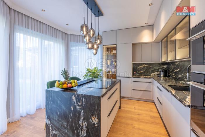 Prodej rodinného domu, Zlatá, 203 m2