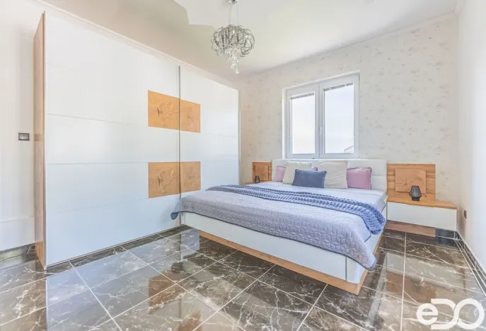 Prodej rodinného domu, Sezemice, Komenského, 190 m2