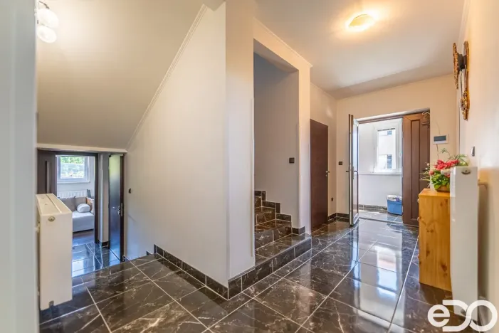 Prodej rodinného domu, Sezemice, Komenského, 190 m2