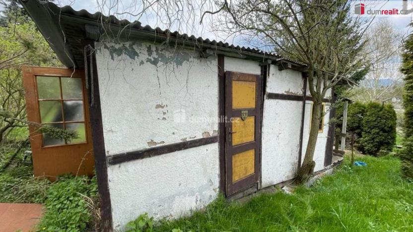 Prodej zahrady, Ostrov, 383 m2