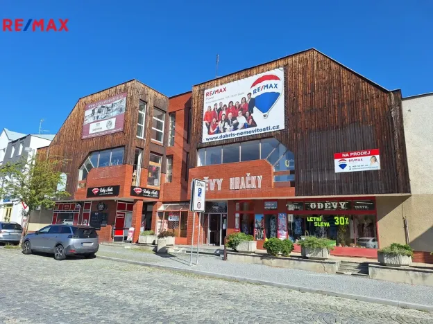 Prodej obchodního prostoru, Dobříš, Mírové náměstí, 503 m2