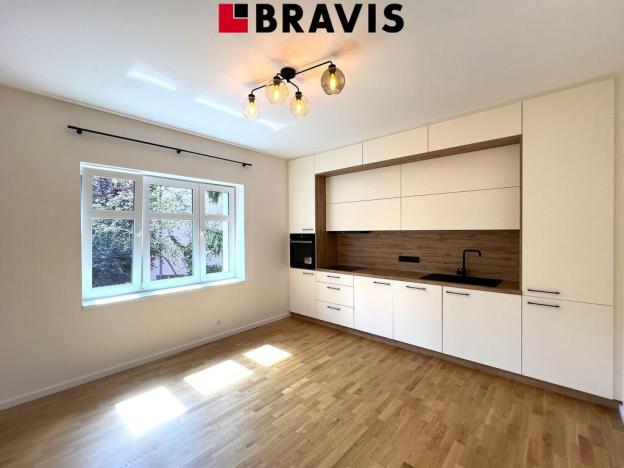 Pronájem bytu 2+kk, Praha - Dejvice, Šlejnická, 70 m2