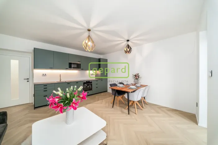 Prodej bytu 1+kk, Praha - Bohnice, V Zámcích, 44 m2
