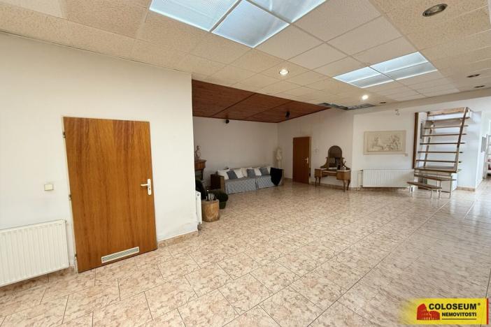 Prodej rodinného domu, Sebranice, 220 m2