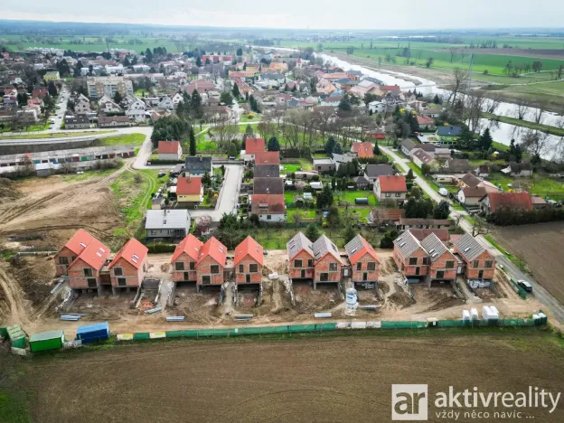Prodej rodinného domu, Lužec nad Vltavou, K Zahrádkám, 192 m2