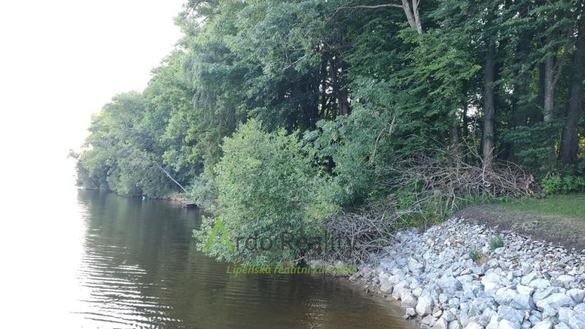 Prodej pozemku pro bydlení, Černá v Pošumaví, 2024 m2