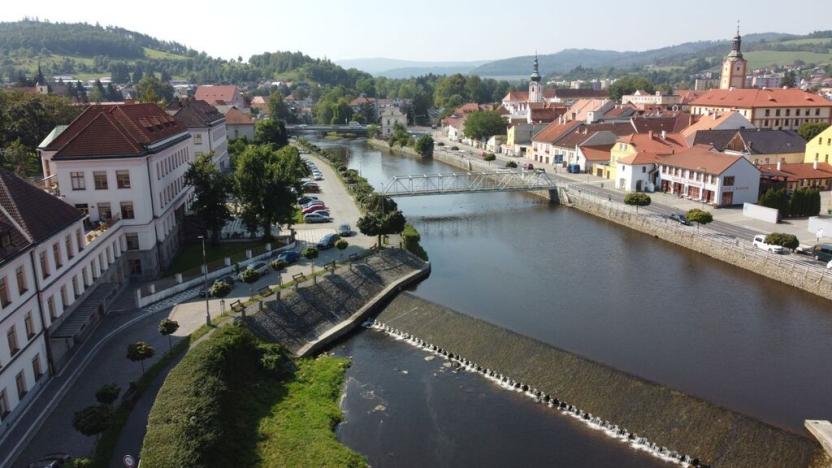 Prodej obchodního prostoru, Sušice, náměstí Svobody, 1250 m2