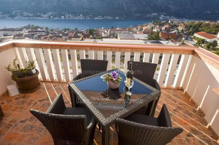 Prodej bytu 3+1, Kotor, Černá Hora, 90 m2