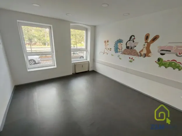 Pronájem ordinace, Sokolov, nábřeží Petra Bezruče, 47 m2