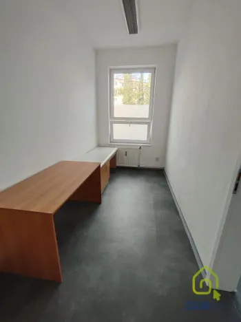 Pronájem ordinace, Sokolov, nábřeží Petra Bezruče, 47 m2