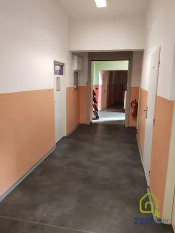Pronájem ordinace, Sokolov, nábřeží Petra Bezruče, 47 m2