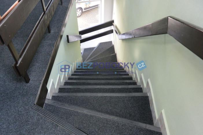 Pronájem obchodního prostoru, Světlá nad Sázavou, náměstí Trčků z Lípy, 100 m2