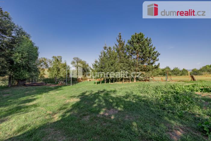 Prodej pozemku pro bydlení, Vroutek, Nádražní, 1810 m2