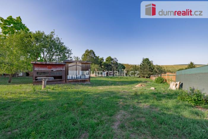 Prodej pozemku pro bydlení, Vroutek, Nádražní, 1810 m2