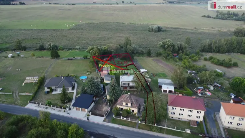 Prodej pozemku pro bydlení, Vroutek, Nádražní, 810 m2