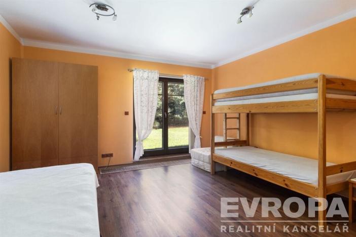 Prodej ubytování, Vrchlabí - Hořejší Vrchlabí, Na stráni, 230 m2