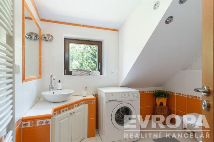 Prodej rodinného domu, Vrchlabí - Hořejší Vrchlabí, Na stráni, 230 m2