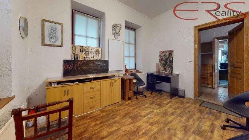 Prodej rodinného domu, Janov nad Nisou, 450 m2