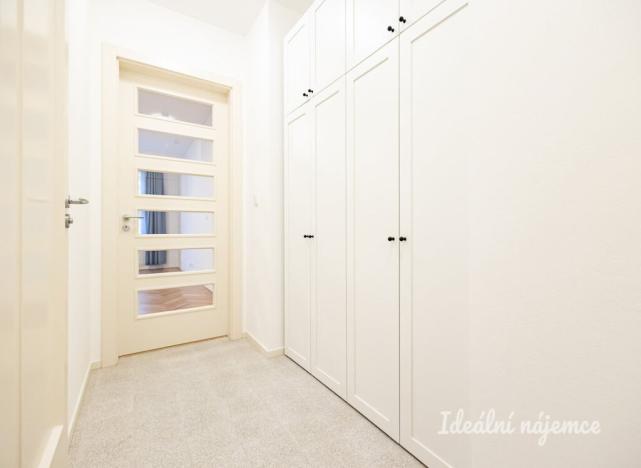 Pronájem bytu 1+kk, Praha - Žižkov, Sudoměřská, 33 m2