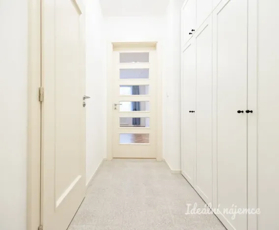 Pronájem bytu 1+kk, Praha - Žižkov, Sudoměřská, 33 m2