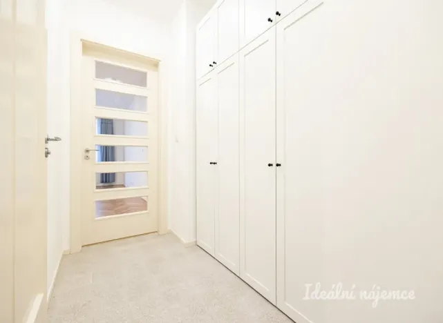 Pronájem bytu 1+kk, Praha - Žižkov, Sudoměřská, 33 m2