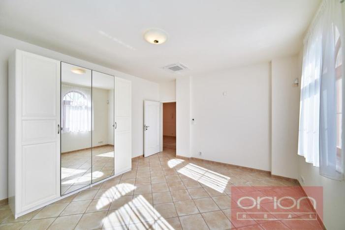 Pronájem rodinného domu, Praha - Nebušice, Nebušická, 243 m2